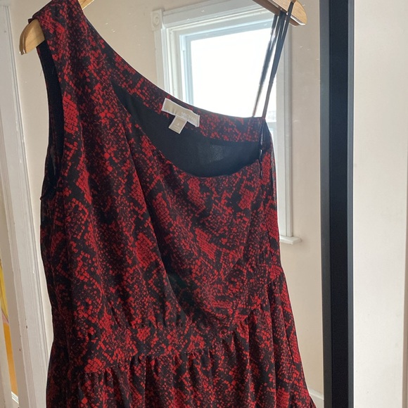 Michael Kors off the shoulder dress - Picture 2 of 3